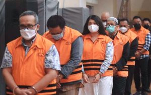Sidang Putusan Korupsi Tukin 10 Pegawai Kementerian ESDM: Sejumlah Terdakwa Dijatuhi Hukuman Berat
