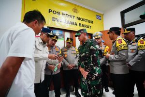 “Kapolri Jenderal Listyo Sigit Prabowo Memastikan Pelayanan Terbaik Bagi Keluarga Korban Kecelakaan Tol Jakarta-Cikampek”