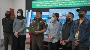 Berhasil Amankan Buronan Korupsi Asal Papua dan Buronan Penyeludupan BBM Asal Kejati Kaltim, Kejati Sulsel Apresiasi Tim Tabur Intelijen.