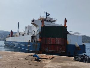 Pelayaran Perdana KM Mutiara Ferindo III Rute Ternate-Jailolo