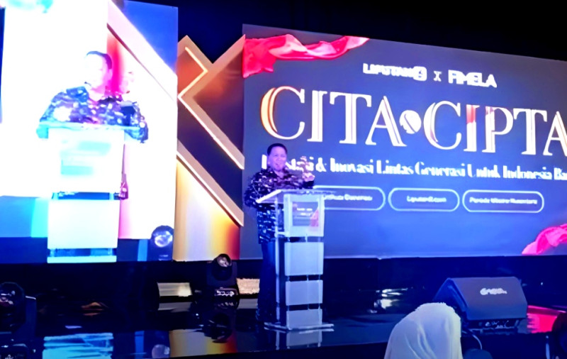 Bupati Taliabu Aliong Mus Raih Penghargaan Tokoh Inspiratif dalam Kemajuan Infrastruktur dan Digitalisasi di Pedesaan