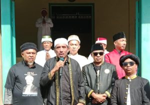 Penjemputan Calon Gubernur Malut di Baabullah,  Sultan Tidore Husain Sjah Sholat Gaib untuk Korban Banjir di Rua