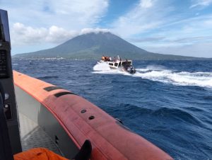 Kerja Sama Kodim 1501/Ternate dan Basarnas Selamatkan Speed Boat Tujuan Jailolo yang Alami Mati Mesin