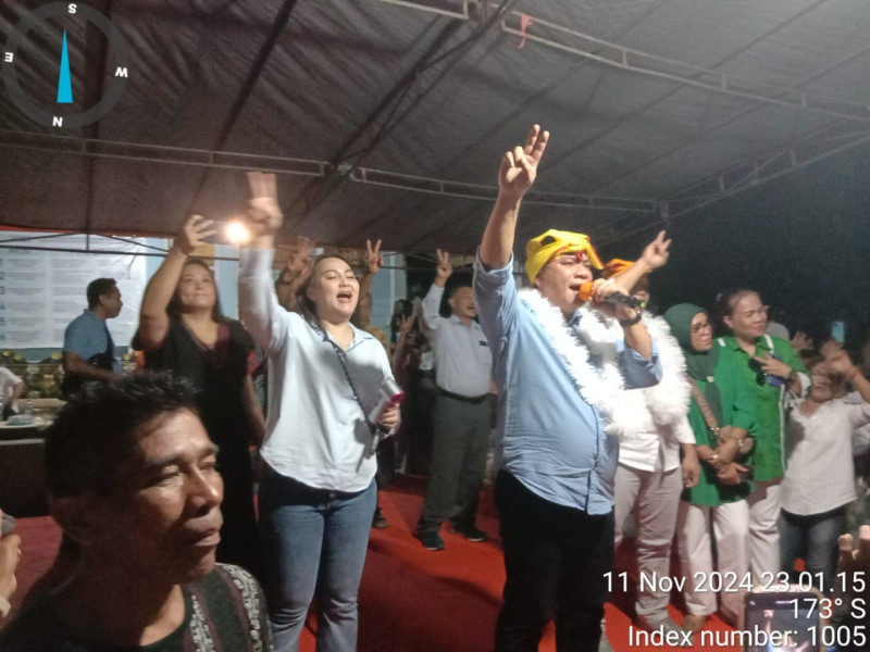 Dukungan Membludak untuk Pasangan Calon Bupati Halbar, DINAMIS Dani Misi – Iksan, Masyarakat Ibu Selatan Tunggu Lantik