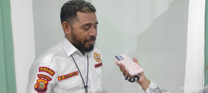 Pokdarkamtibmas Maluku Utara Kunjungi Anggota yang Dirawat di RST Ternate, Serahkan Donasi Sukarela