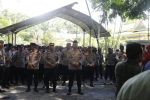 Kapolres Langkat Pimpin Langsung Pengamanan Aksi Unjuk Rasa Kelompok SADAR di DPRD Langkat